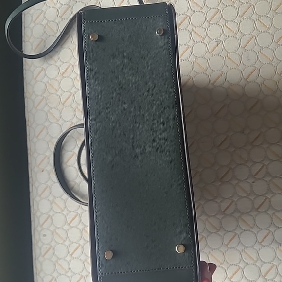 Kate Spade Satchel Crossbody - Picture 2 of 4